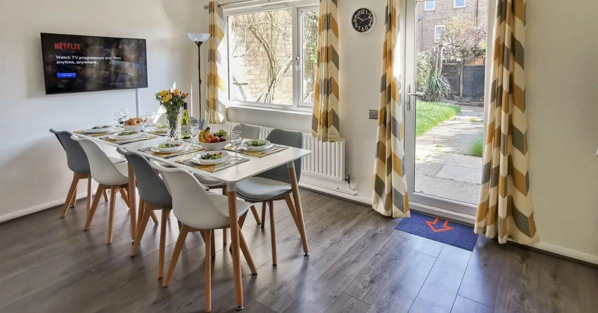 short-term rentals in Peterborough