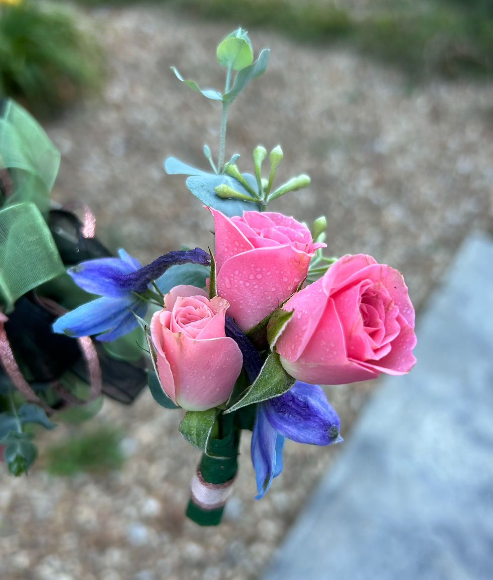 Boutonnières Custom Made