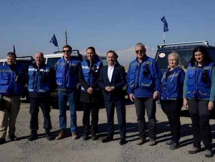 Niderlandın xarici işlər naziri Azərbaycan sərhədinə gəlib