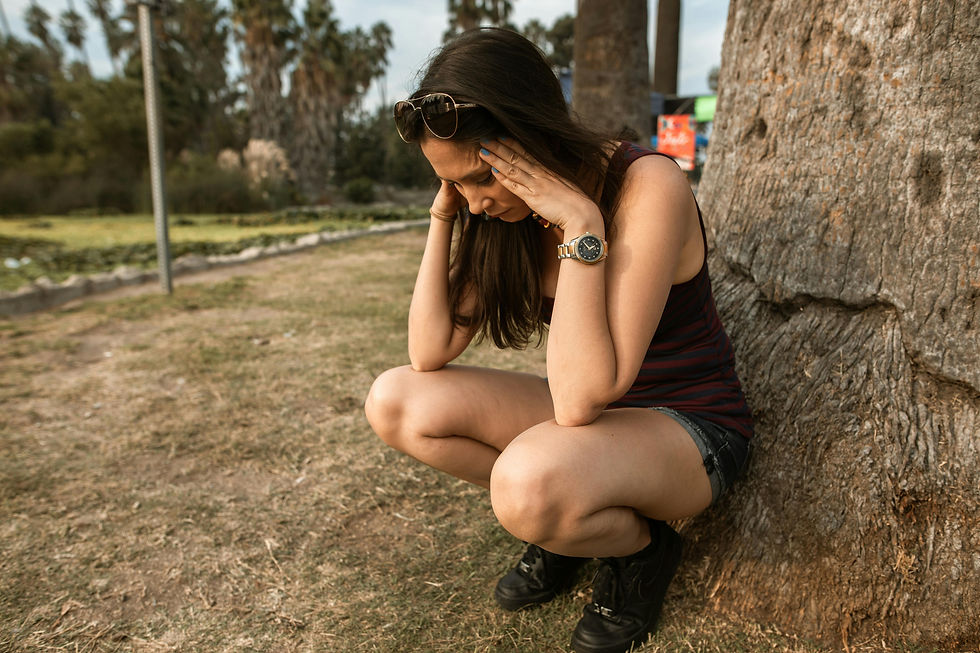 une femme anxieuse