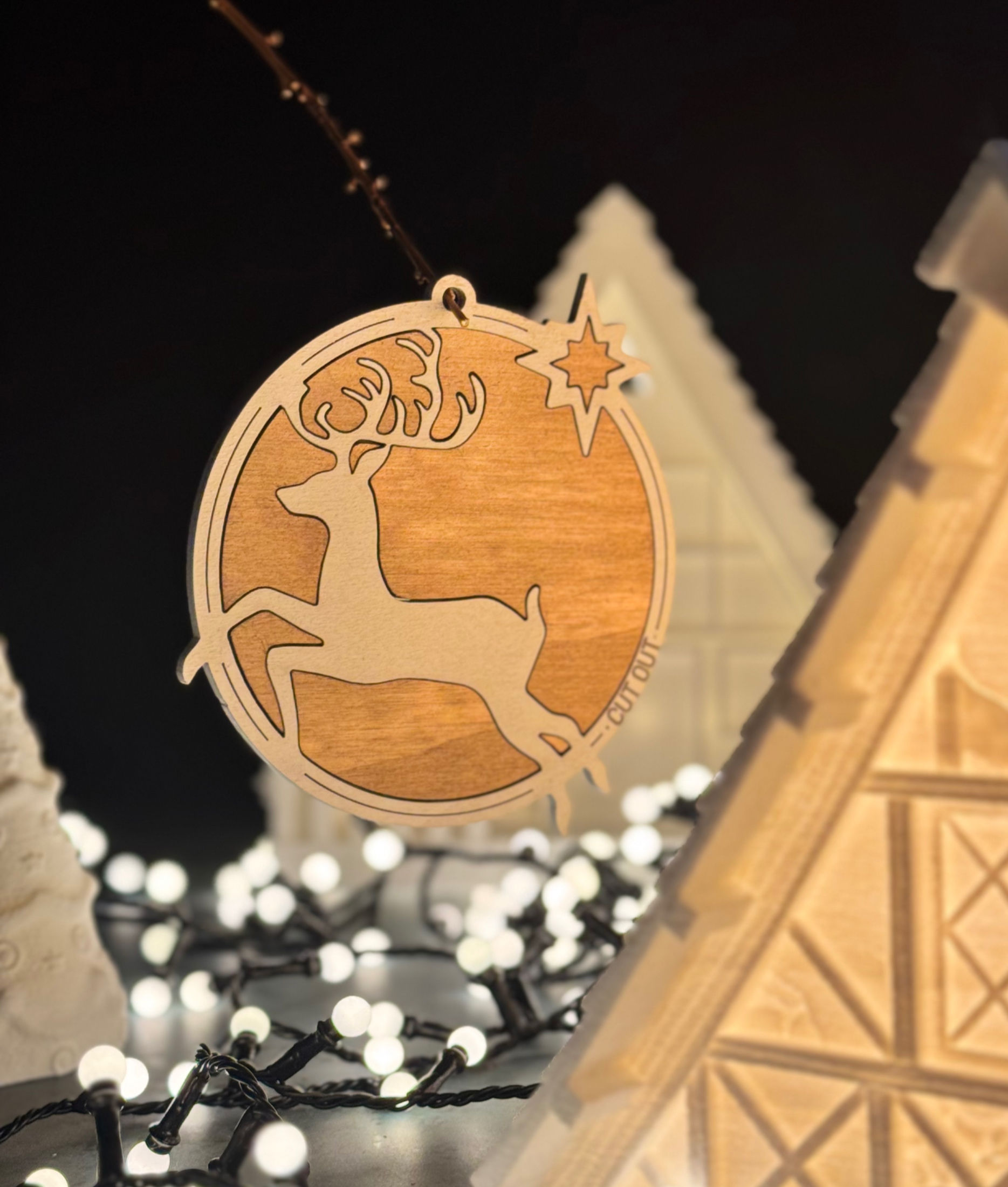 Pendente de Natal: Veado com fundo dourado