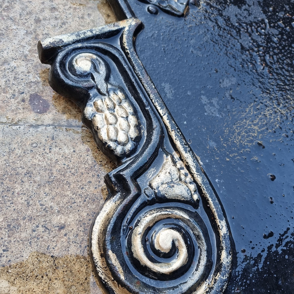Thumbnail: Cast Iron Wall Fountain 