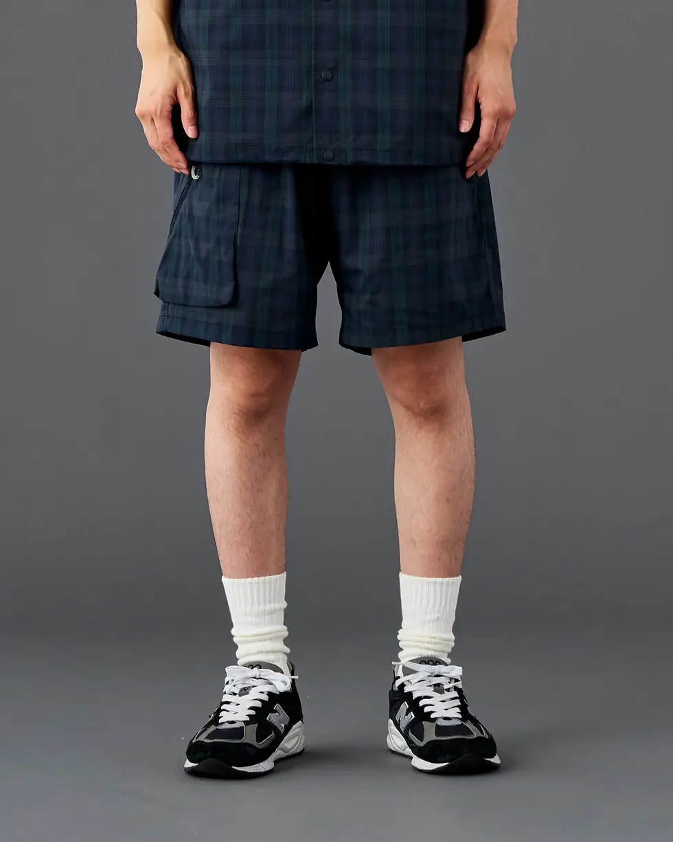 Liberaiders DOT AIR UTILITY SHORTS（プレイド） - 高機能通気素材を使用したチェック柄ユーティリティショーツ