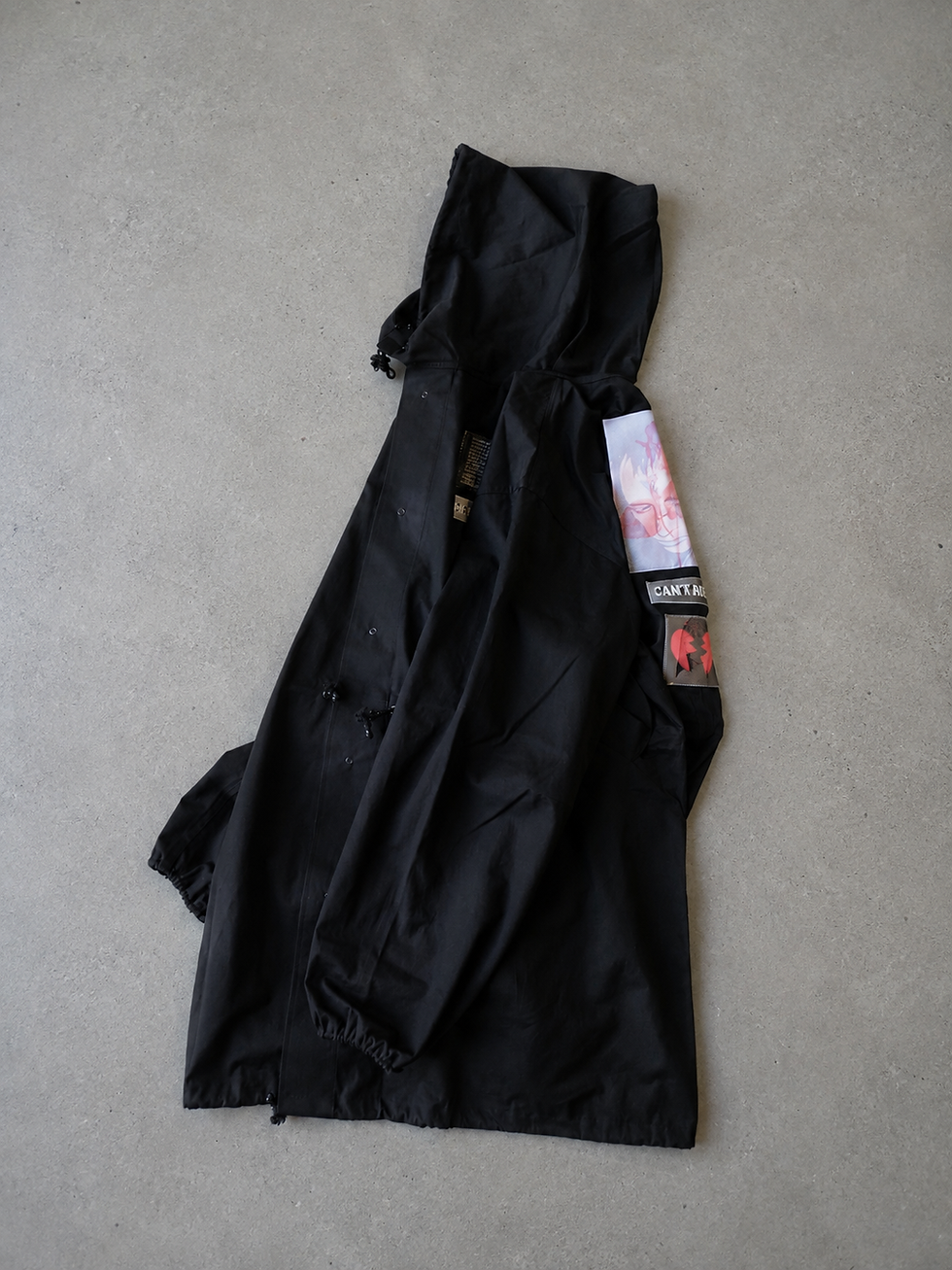 サムネイル： TALKING ABOUT THE ABSTRACTION (TATA) / LENTICULAR MODS COAT