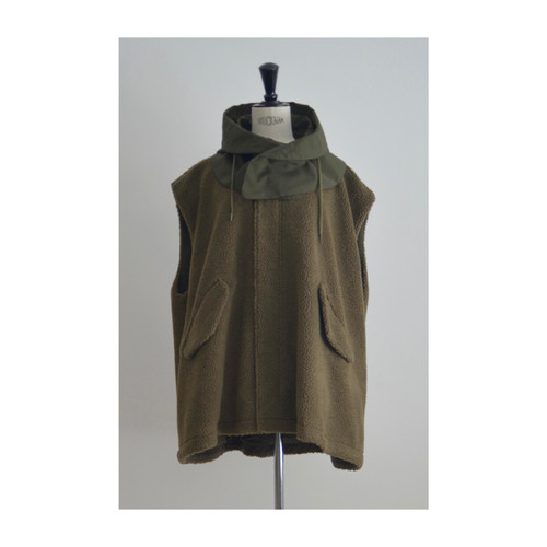 VACHEMENT ヴァシュモン ボアタフタ ベスト カーキ | ROLY POLY