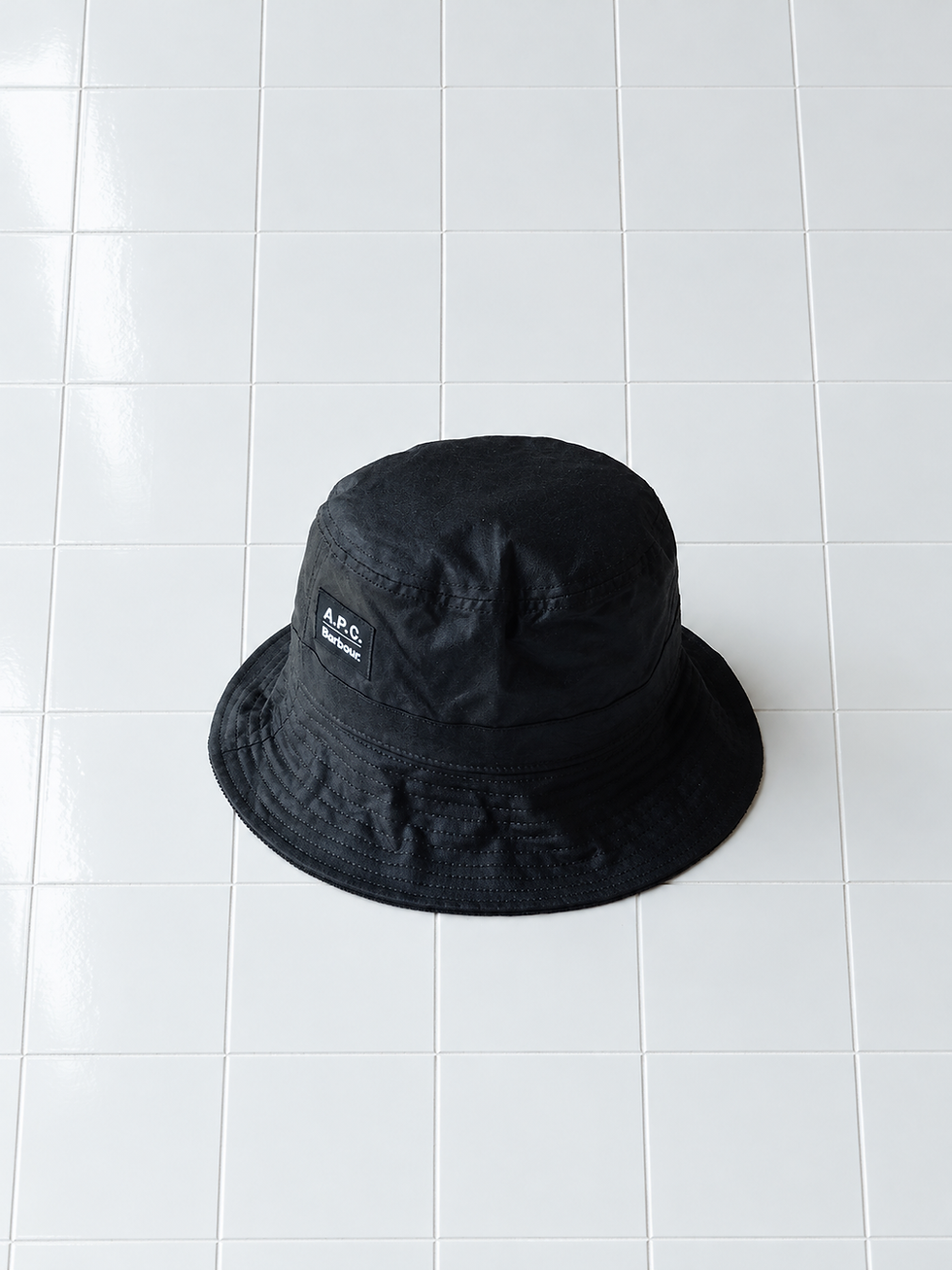 A.P.C. × Barbour (アーペーセー バブアー) ワックスコットン ハット フロント全体