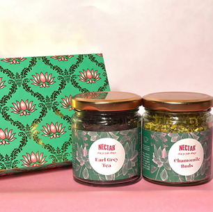 The Art of Gifting Tea: Why a Tin of Chai Beats Any Greeting Card