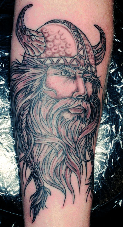 warrior-viking-nordic-scandinavian-norse