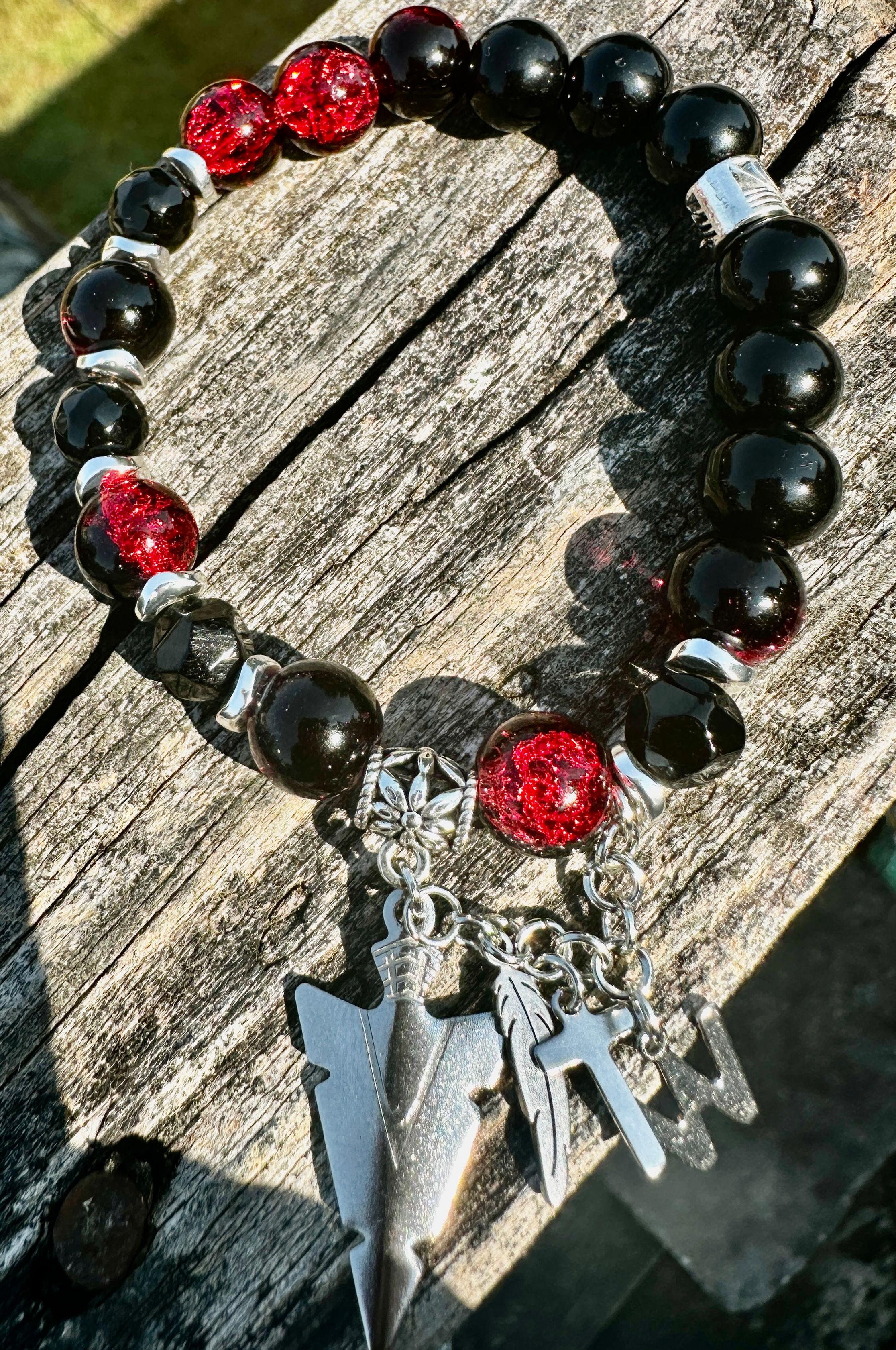 Black agate and black/red sparkle resin beads 