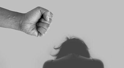 violence-against-women-4209778_1920.jpg