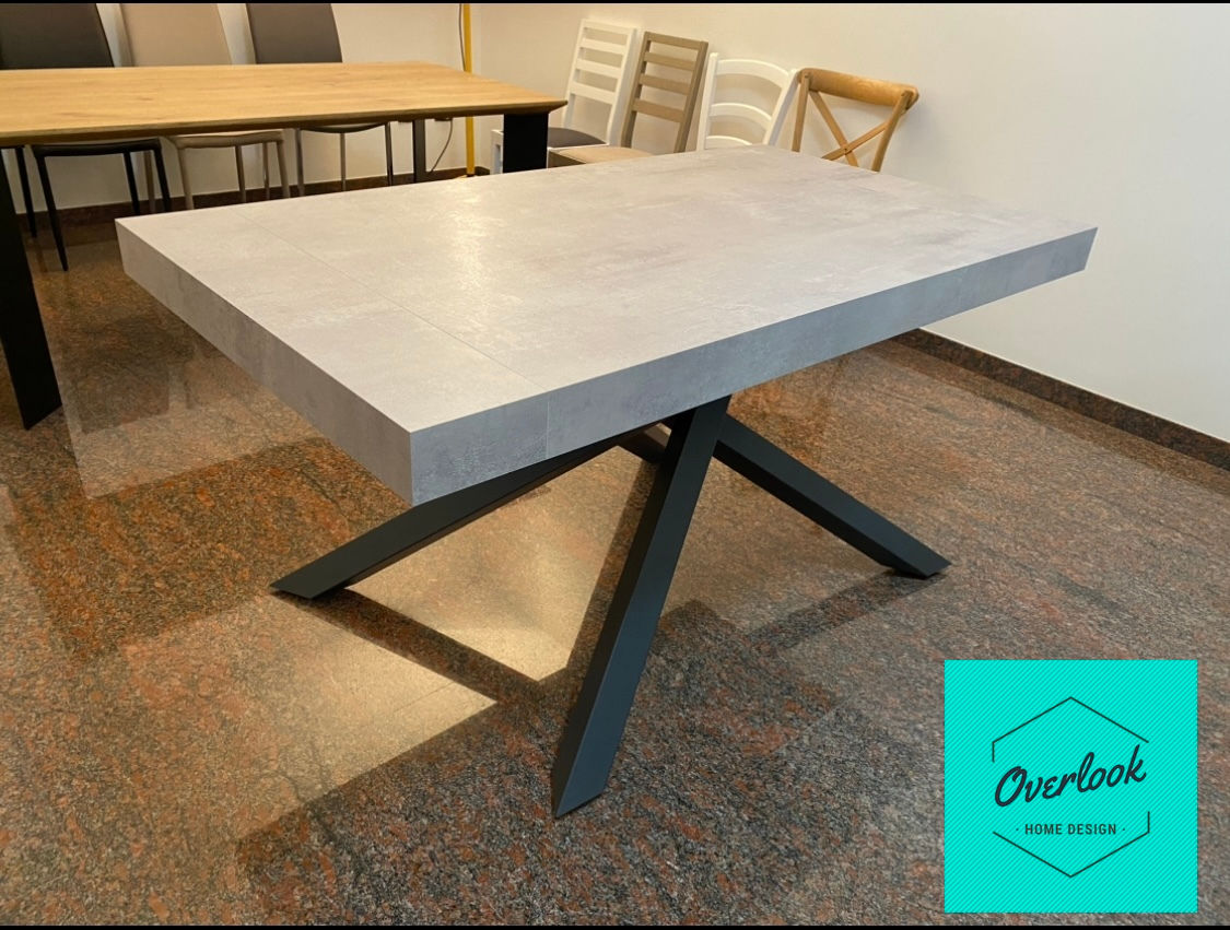 Tavolo Glamour in tinta legno grigio con gambe nere