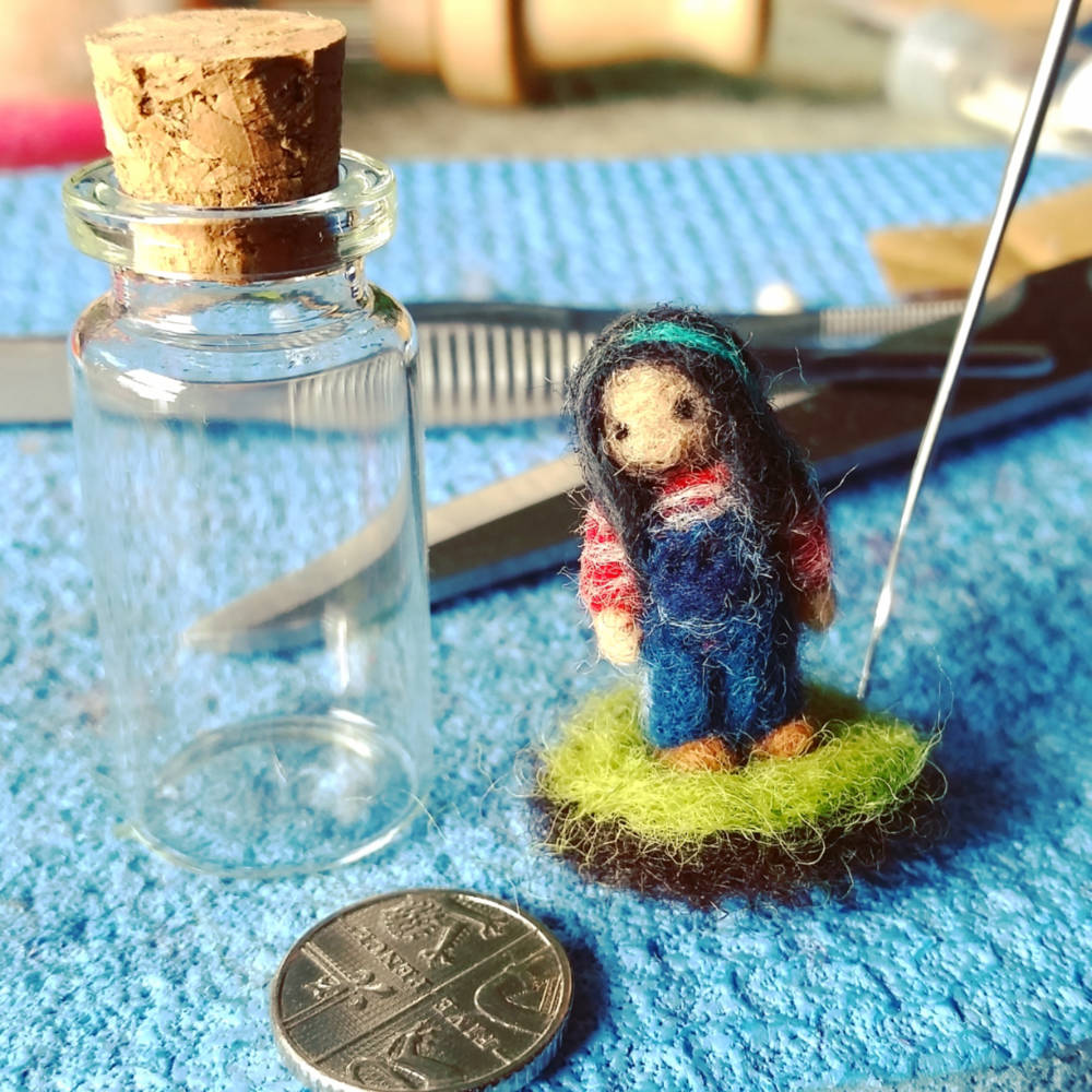 Mini Me ready for Glass Bottle