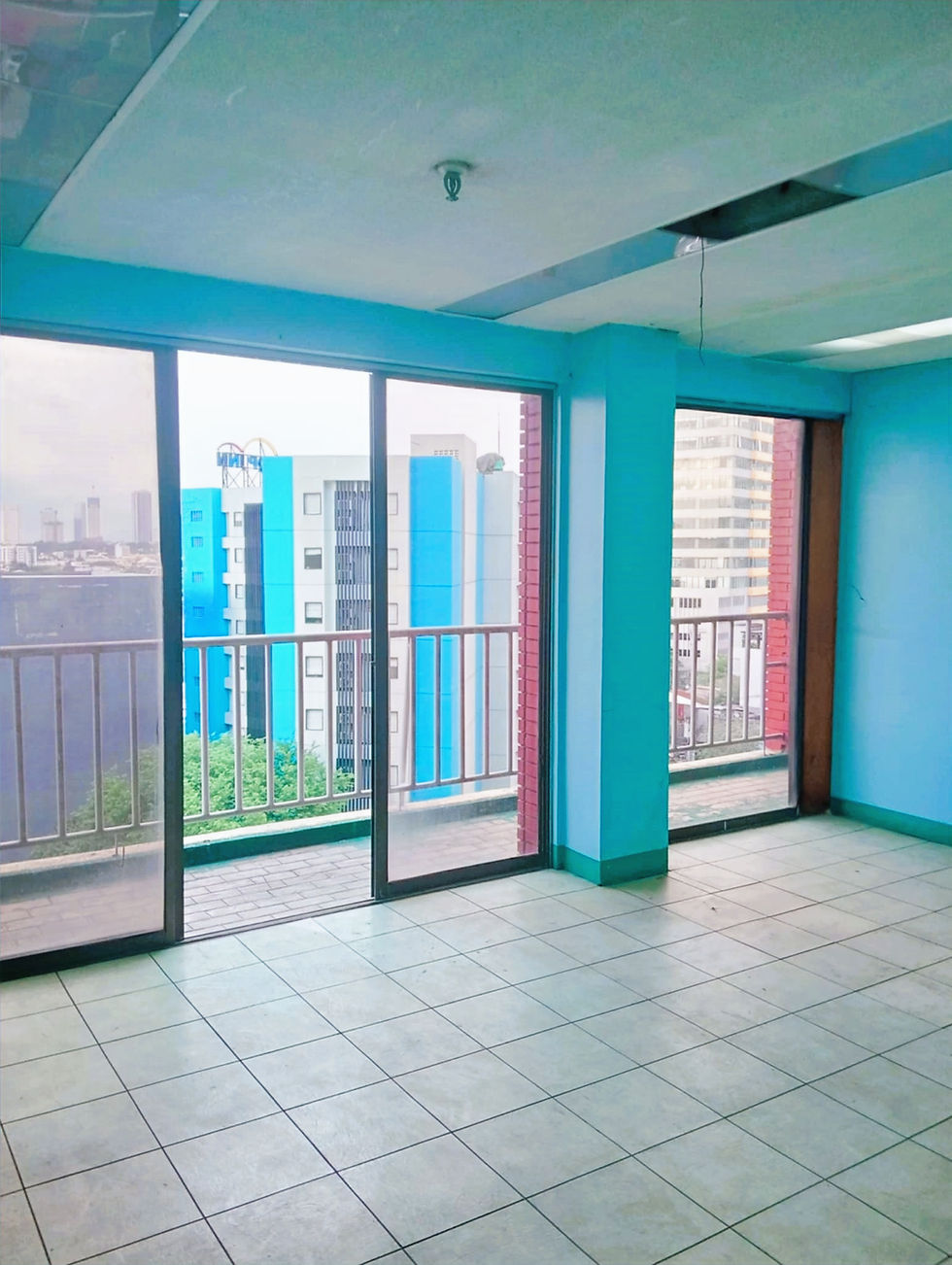Thumbnail: unit living area