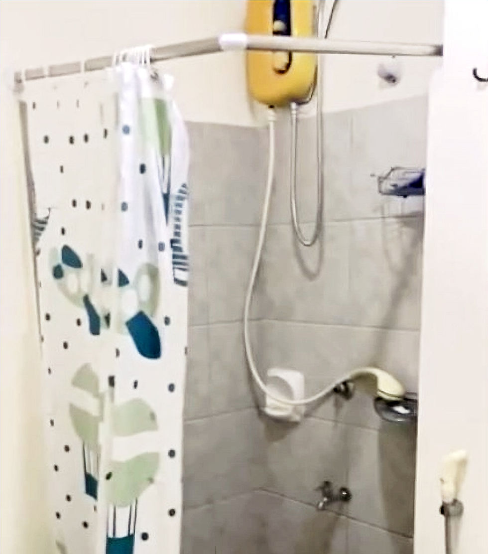 Thumbnail: shower area