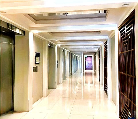 Thumbnail: Arya Residences - 2 Bedroom Unit with Maid's Room and Tandem Parking for Sale