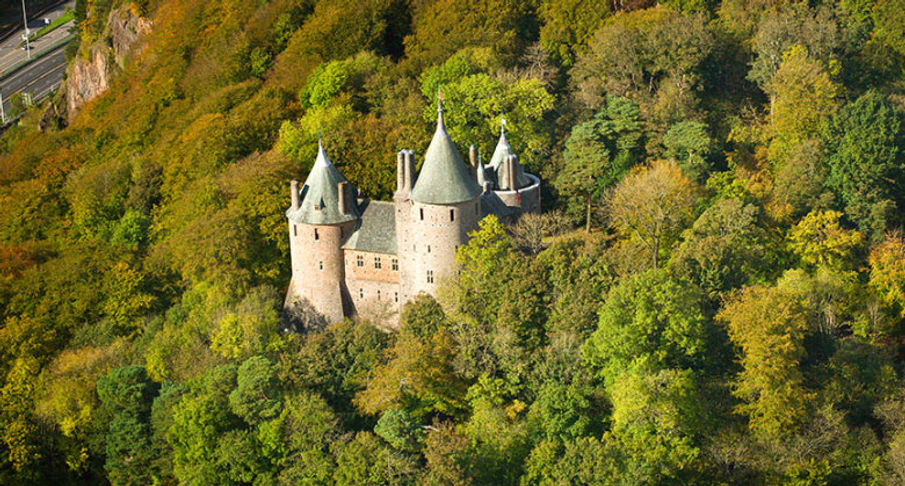 Castell Coch Cardiff, Cardiff City.jpg
