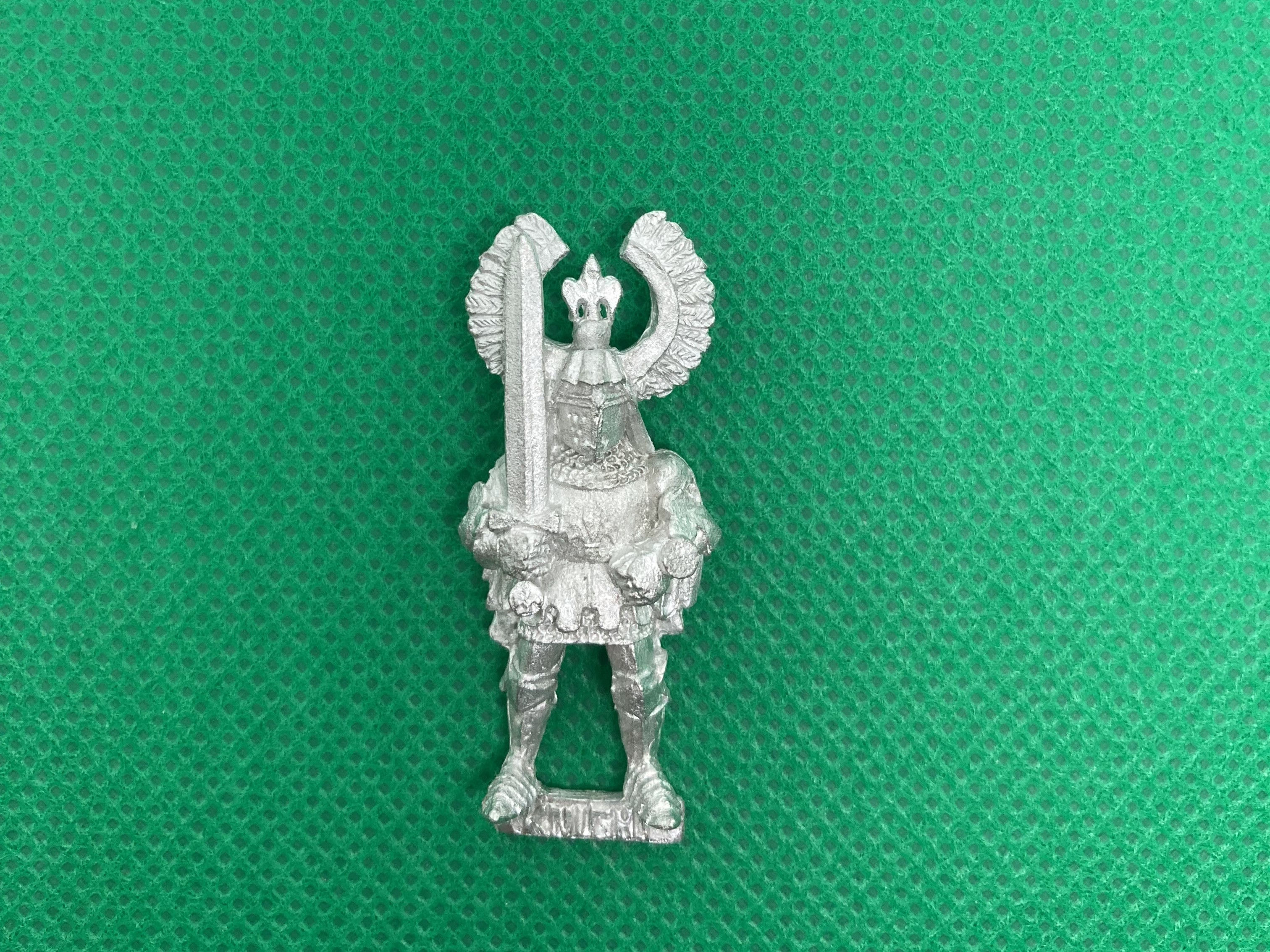 Bretonnia Questing Knight Hero on Foot