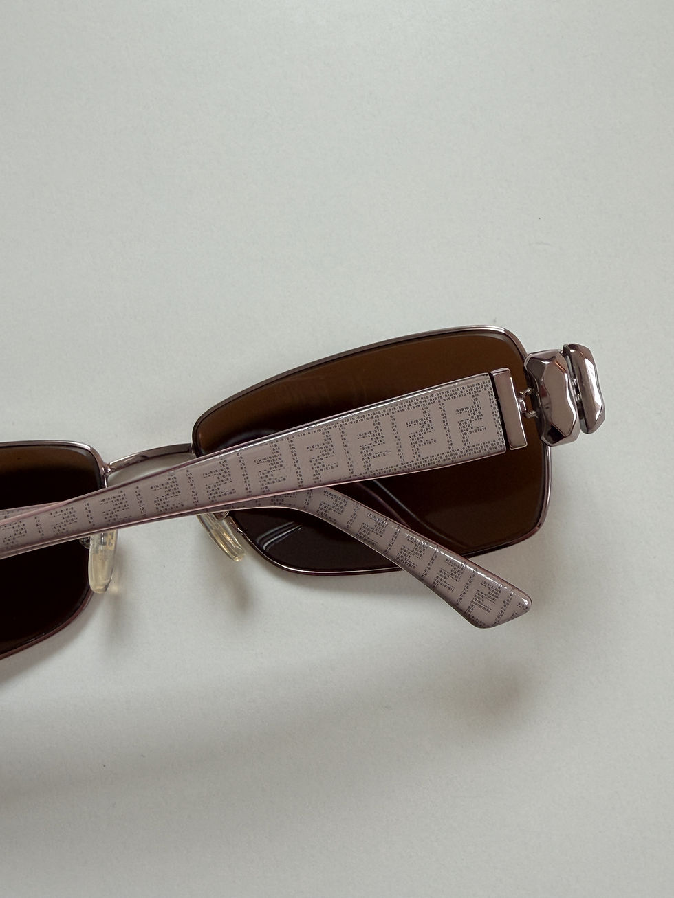 Thumbnail: Fendi Logo Rimless Sunglasses