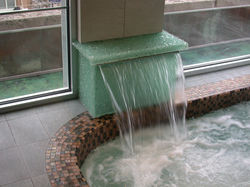 Hotel Metro -waterfall cover in spa