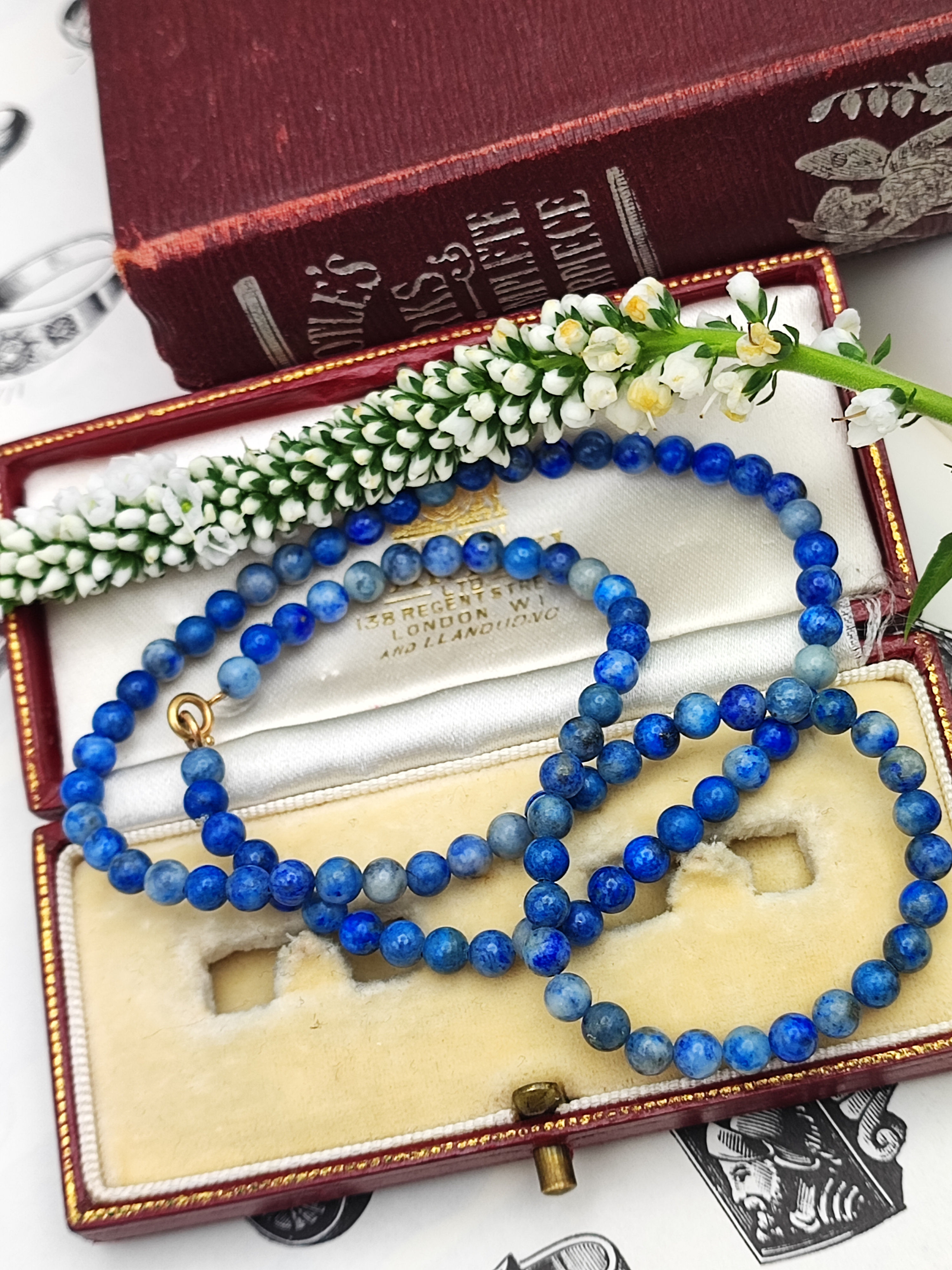 9ct lapis lazuli beaded necklace