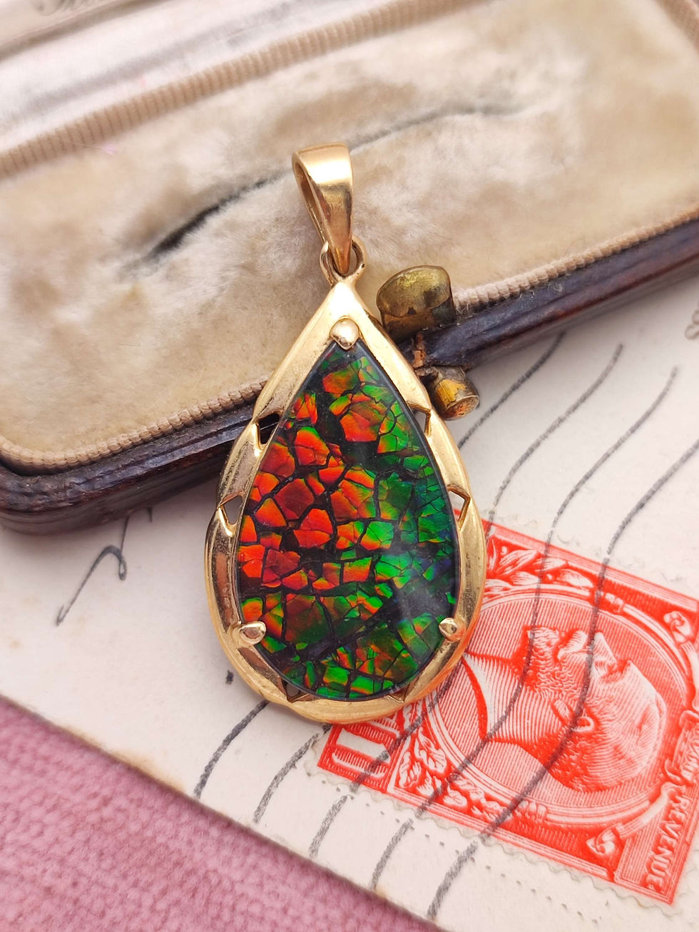 14k pear shaped Korite ammonite pendant