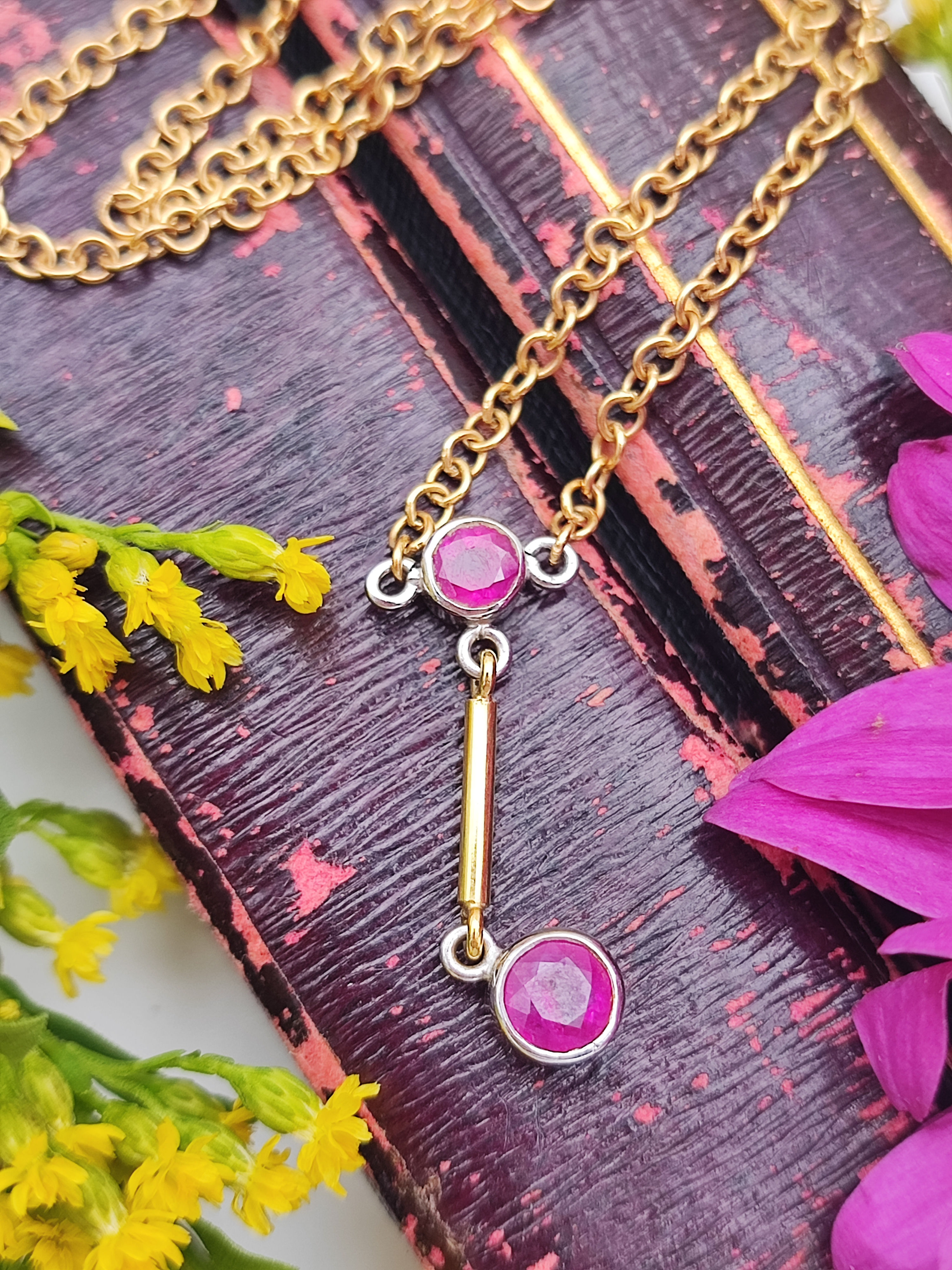 Vintage 18ct & platinum ruby drop necklace 