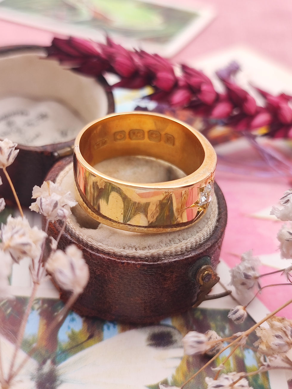 Thumbnail: 1906 18ct heavy diamond starburst ring 