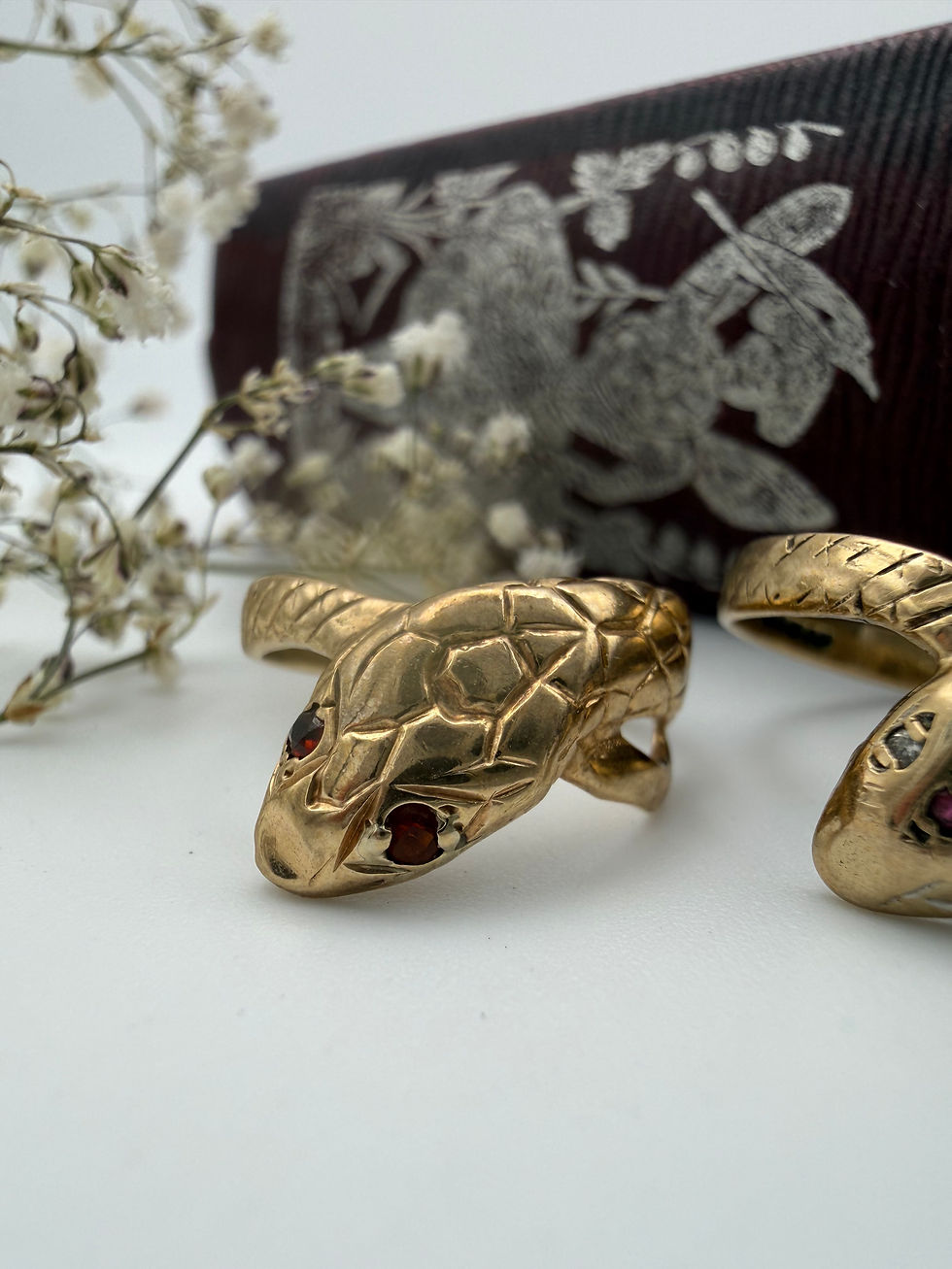 Thumbnail: Vintage 9ct garnet snake ring 