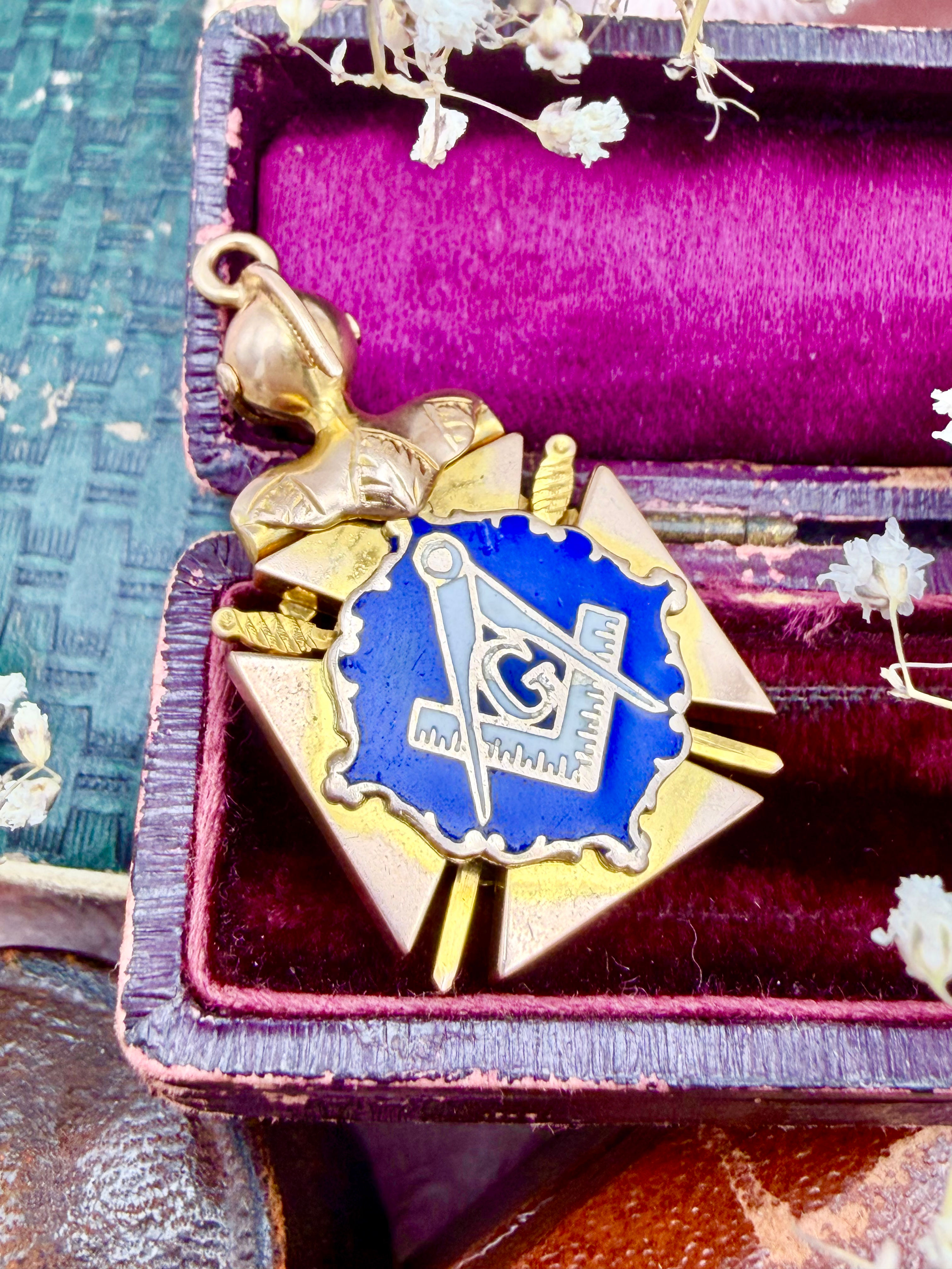 Antique Masonic Knight enamel reversible pendant