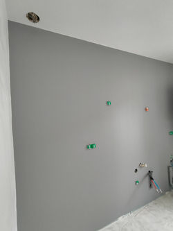 Mur en réchampis à la main gris 1
