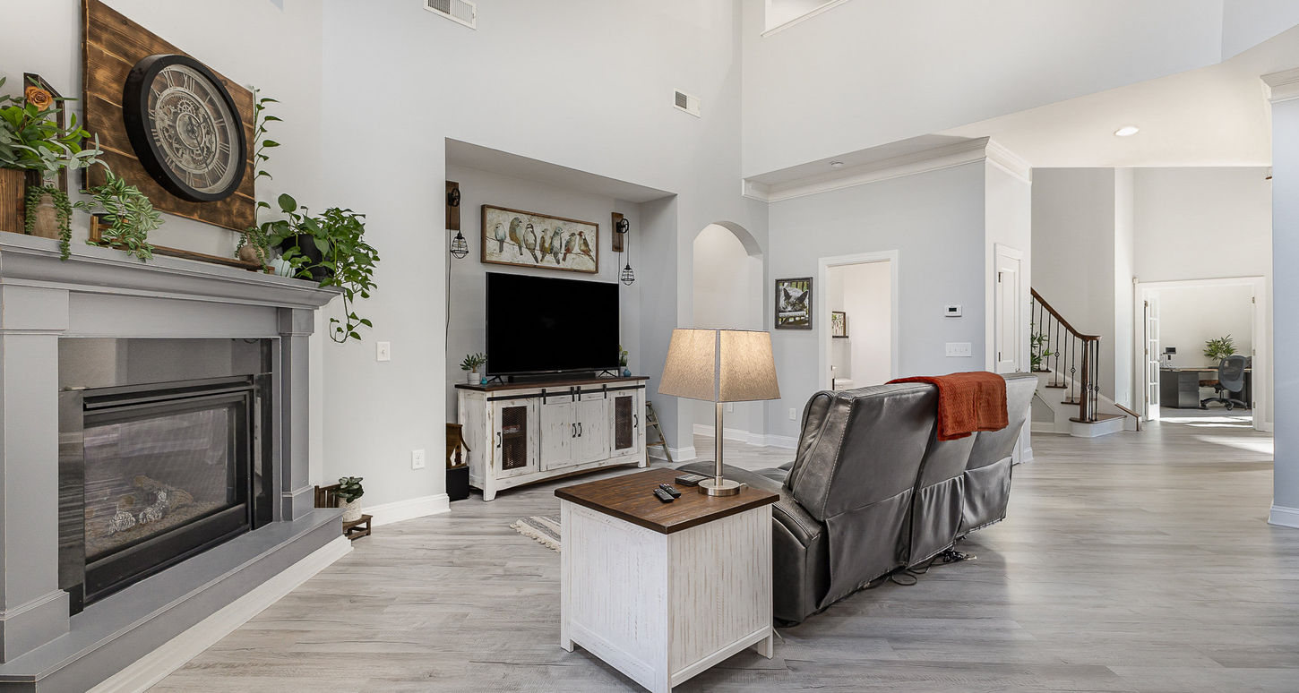 5040 Darcy Woods Lane Family Room Image