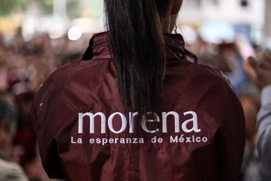 Una militante del partido Morena