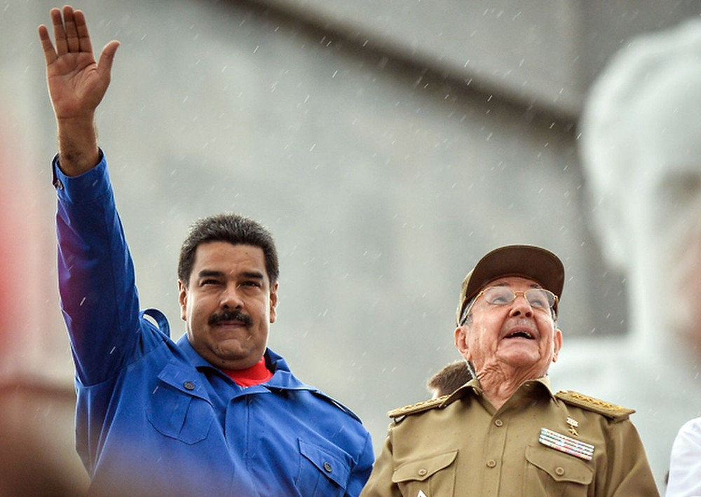 Maduro y Raul Castro en Cuba, 2015
