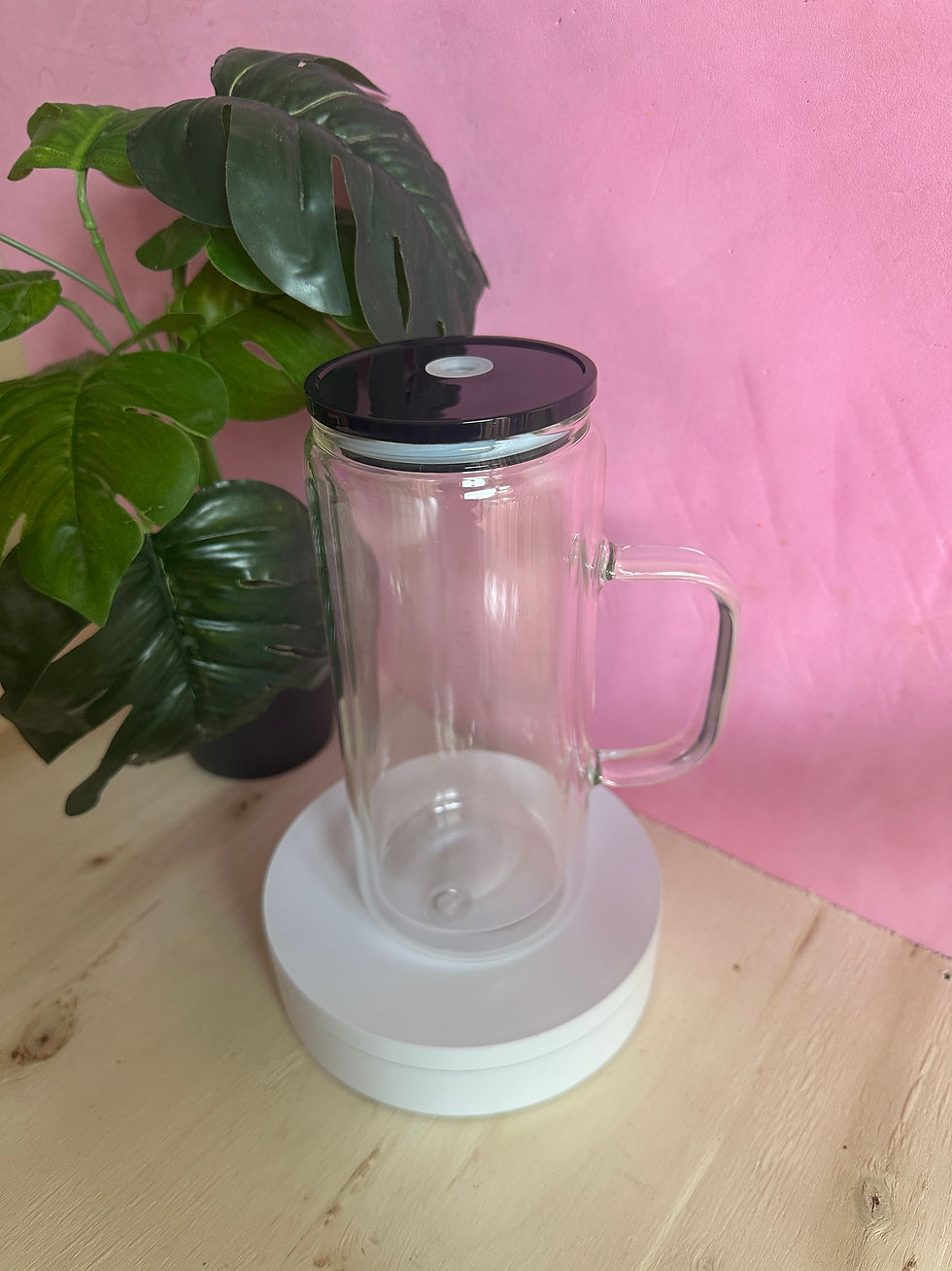 Thumbnail: 16oz Glass Handle Snow Globe