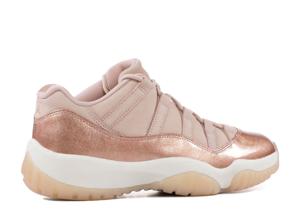Thumbnail: Nike Air Jordan 11 Retro Low "Rose Gold"