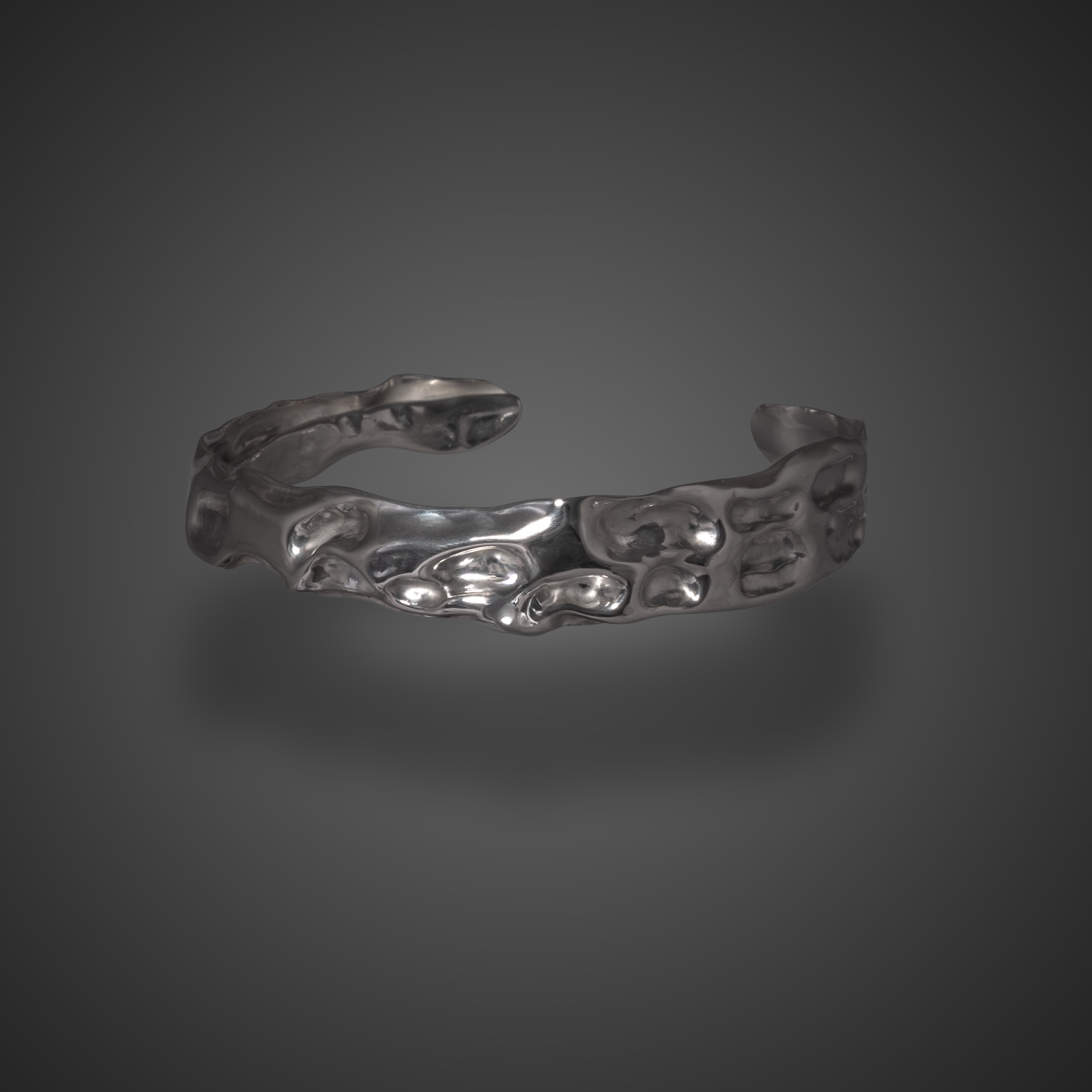 'Air Chased' Zilveren Cuff