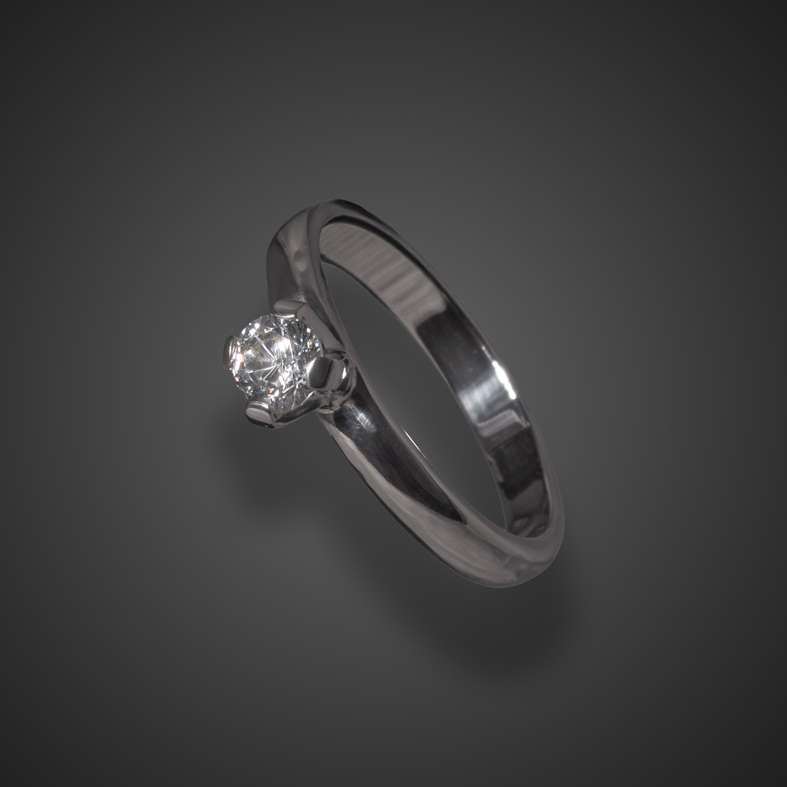 Solitaire ring
