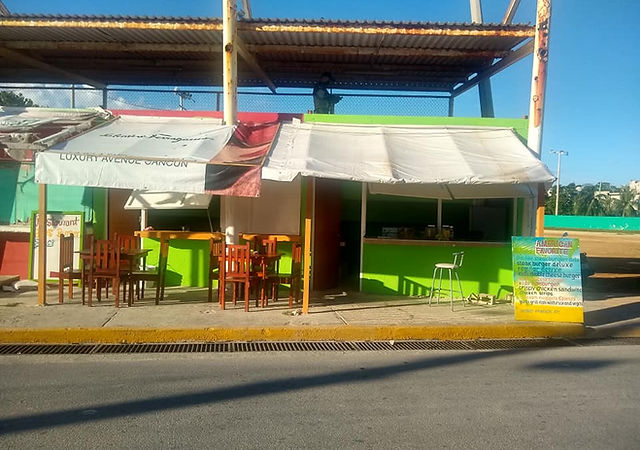 JoesBurgerShackFoodIslaMujeresHamburgersRestaurant.VNFB.jpg