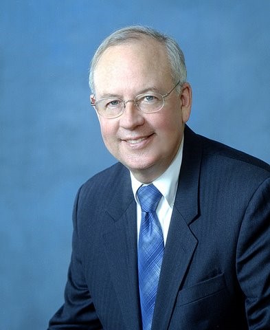 Kenneth Winston Starr