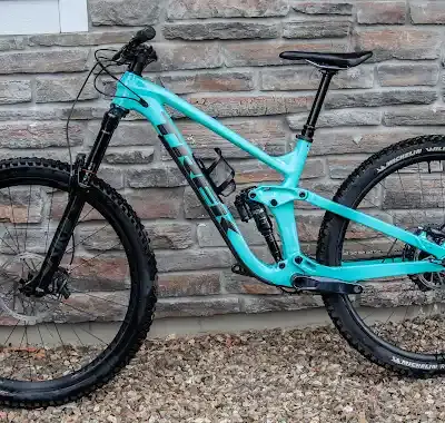 Thumbnail: 2022 Trek Slash 8