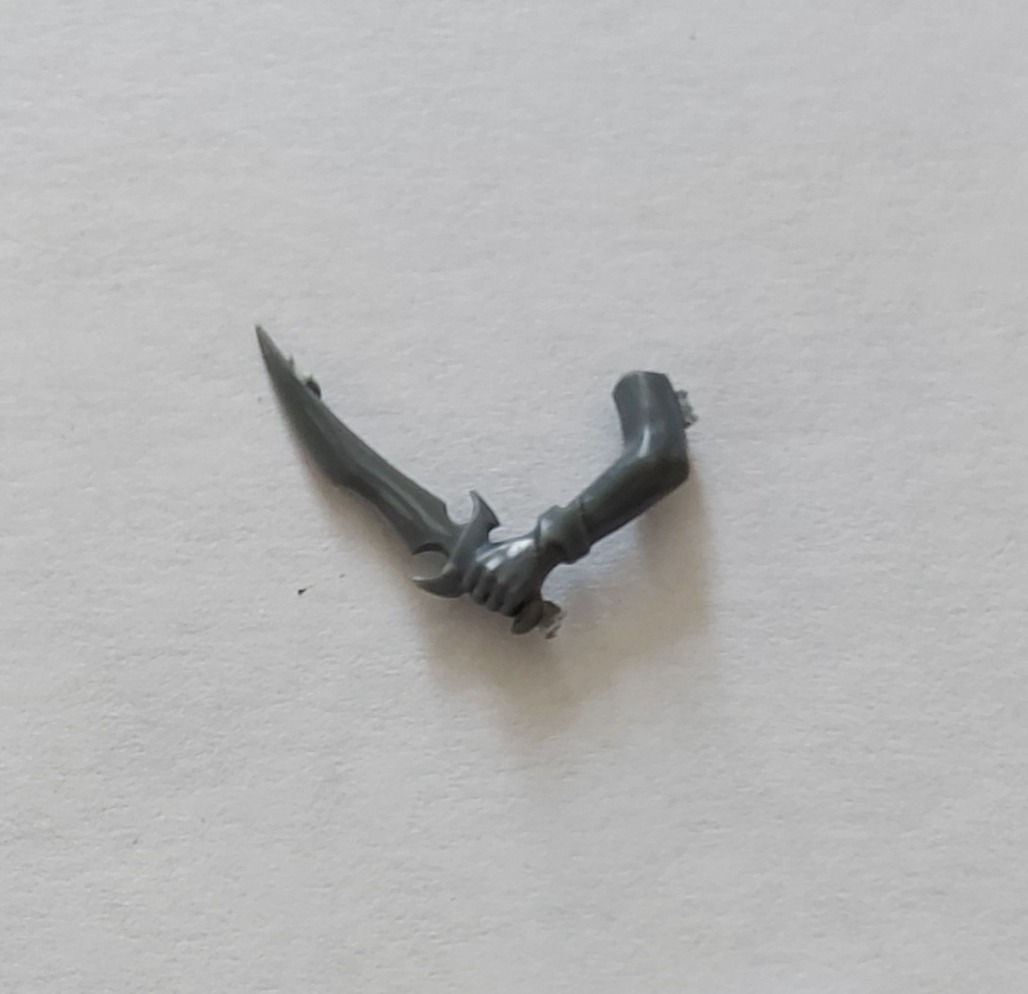 Witch Aelves Left Arm Small Knife A