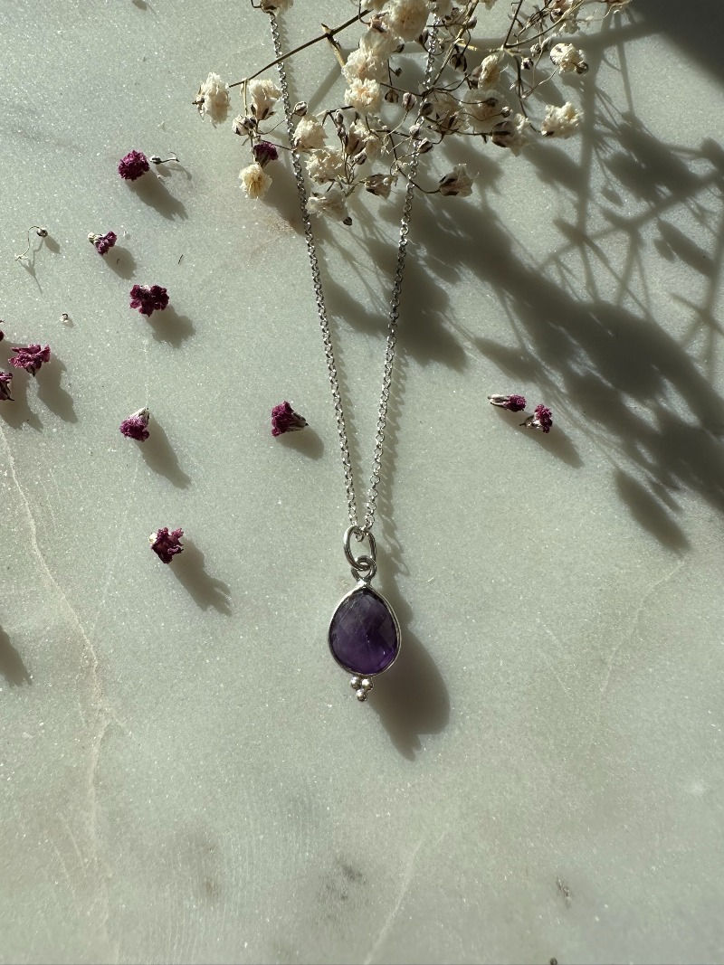 Amethyst Anhänger ohne oder mit 925er Silber Kette 45 cm