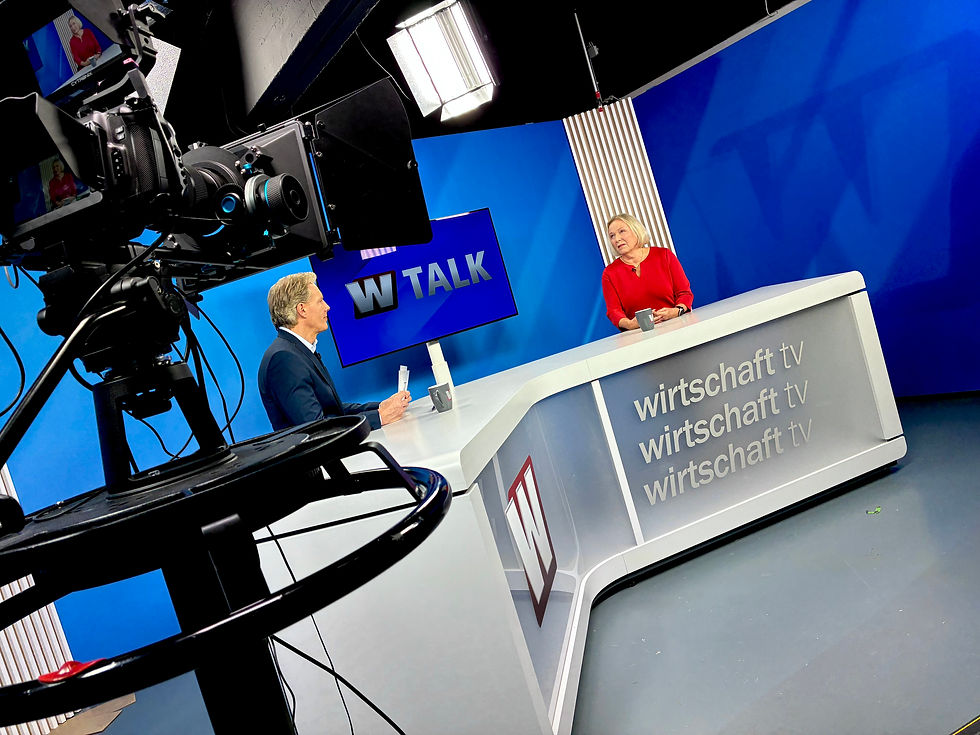 Gertrude Paur Im Gespräch bei wirtschaft tv über Führung im Wandel