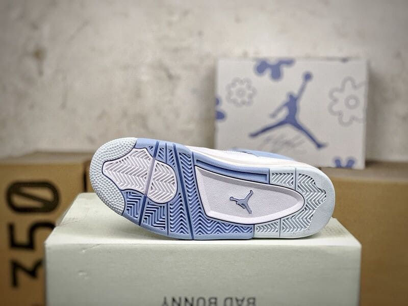 Miniatura: Air Jordan 4 Forget Me Not