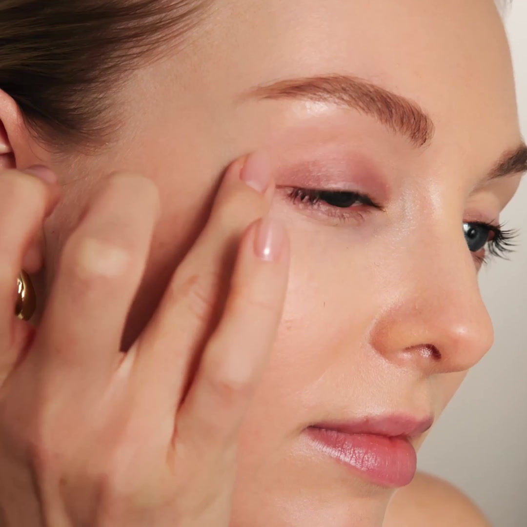 ColorLuxe Eye Shadow Stick