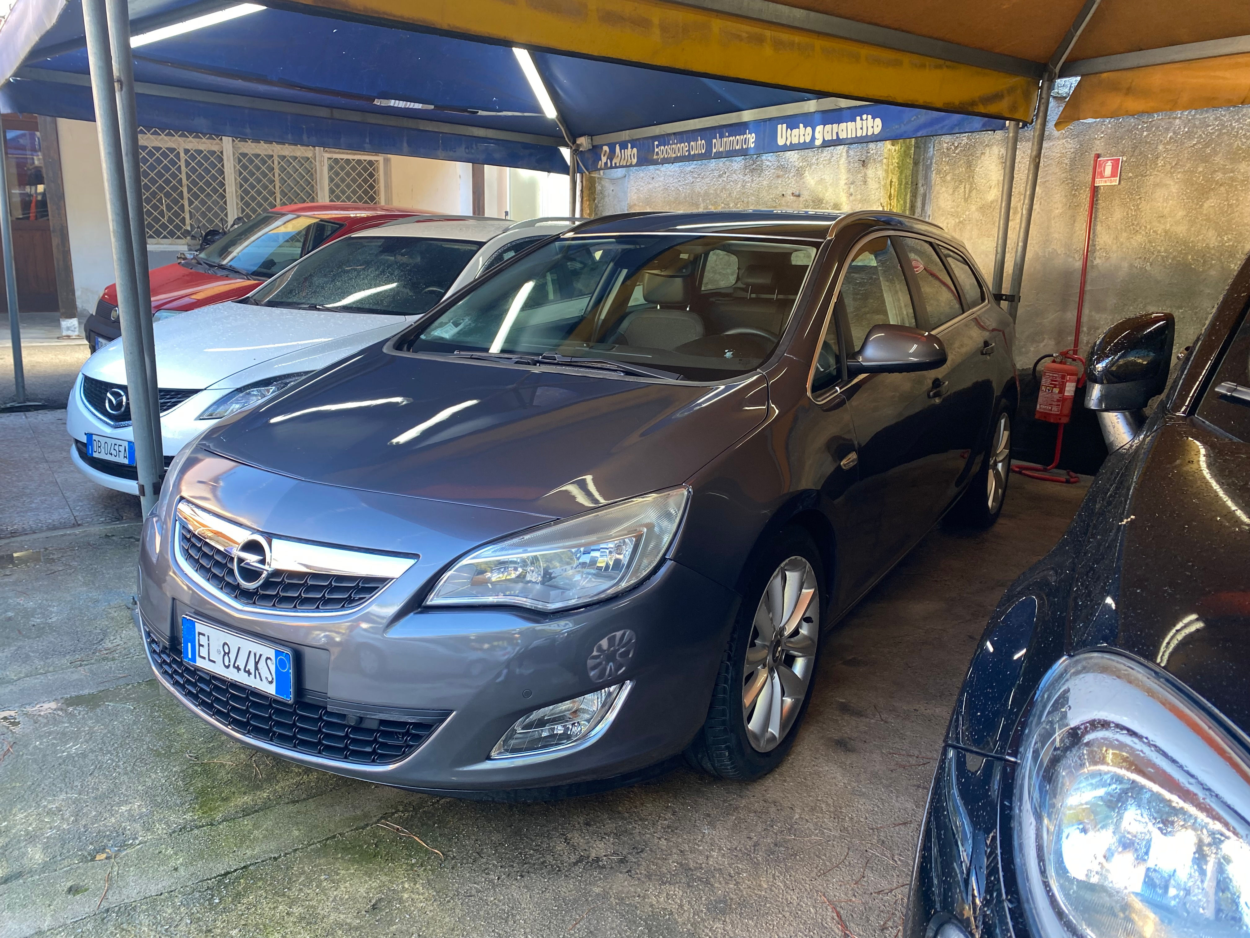 Opel Astra 2.0 CDTI Sports Tourer Cosmo