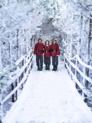 LaplandUK-Elves-and-Bridge.jpeg