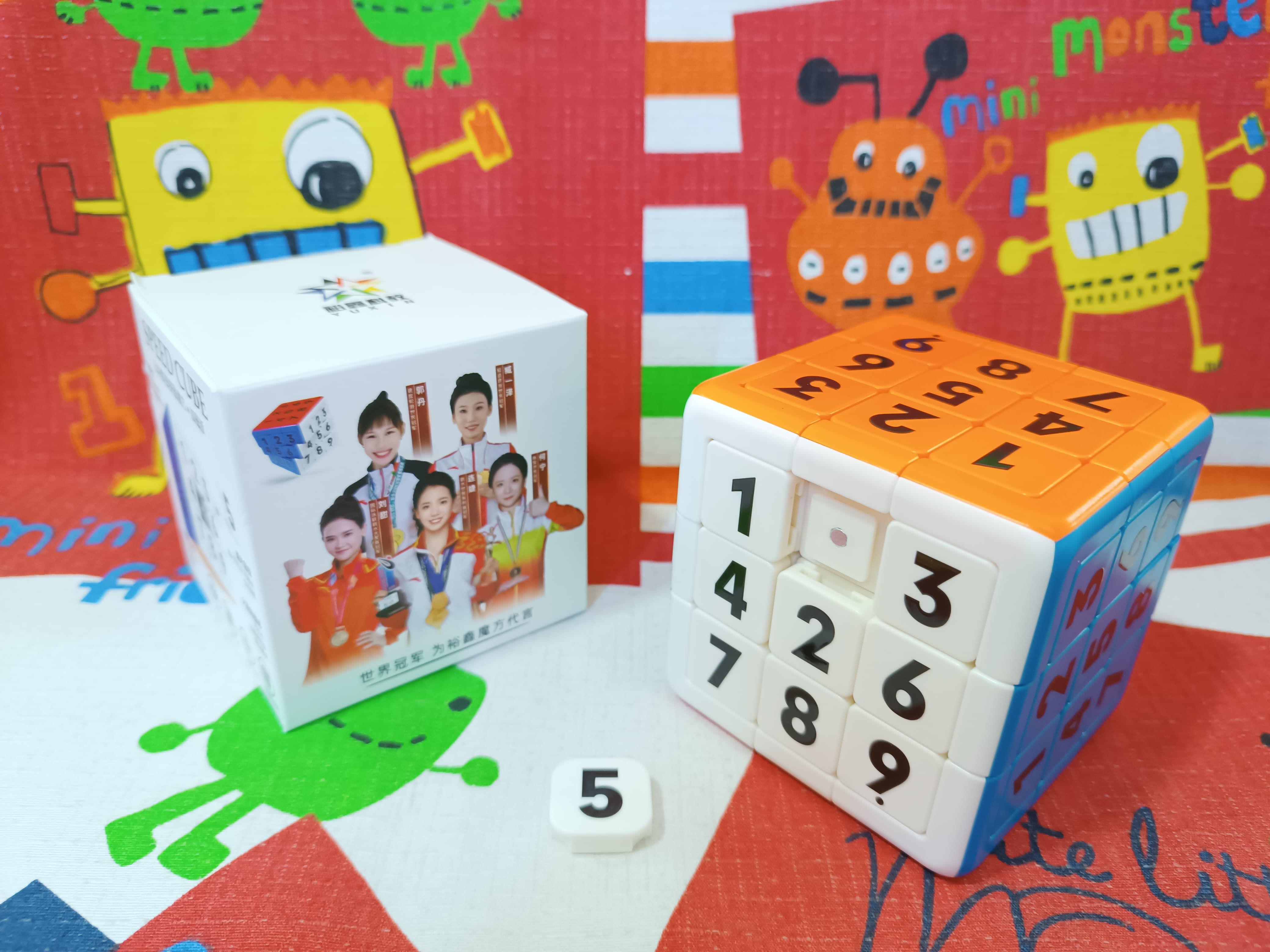 Yuxin Digital puzzle 3x3 magnético