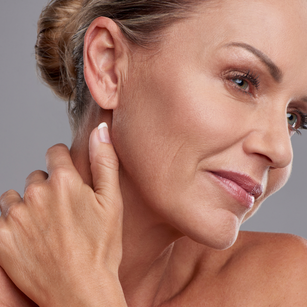 Dr Julia Loves ... ICONA® H8 Skinboosters