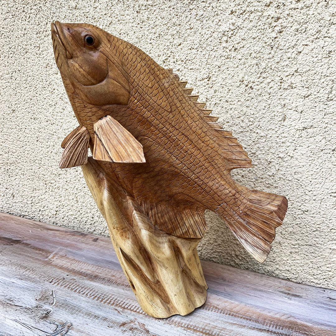 Ψάρι σε κορμό